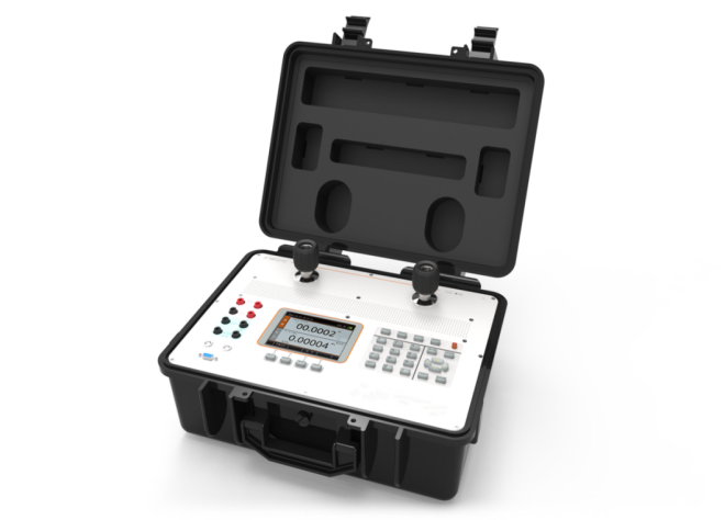 CWY便攜式全自動(dòng)壓力校驗(yàn)臺(tái)